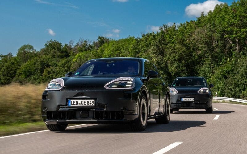Porsche Cayenne elettrico test