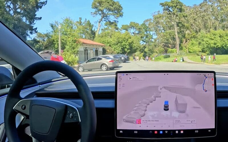 Video show guida autonoma Tesla a mani libere 2
