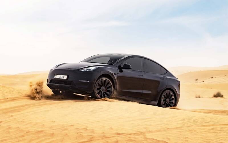 tesla-model-y-2023