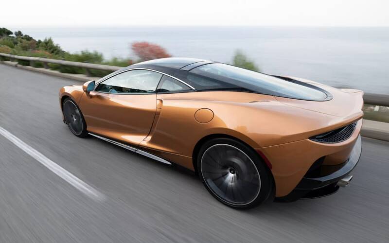 McLaren GT