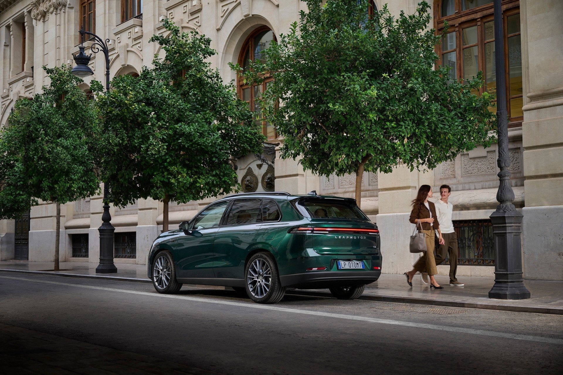 Leapmotor C10, il SUV cinese sbarca in Italia grazie a Stellantis ...