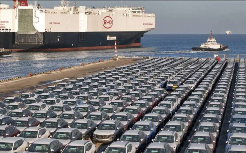 Spaventose spedizioni delle auto elettriche cinesi in Europa