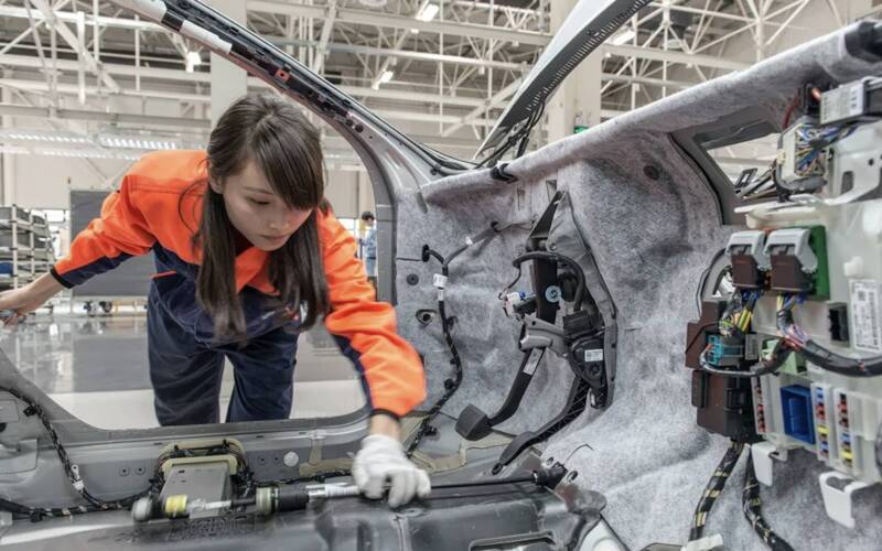 produzione auto cina