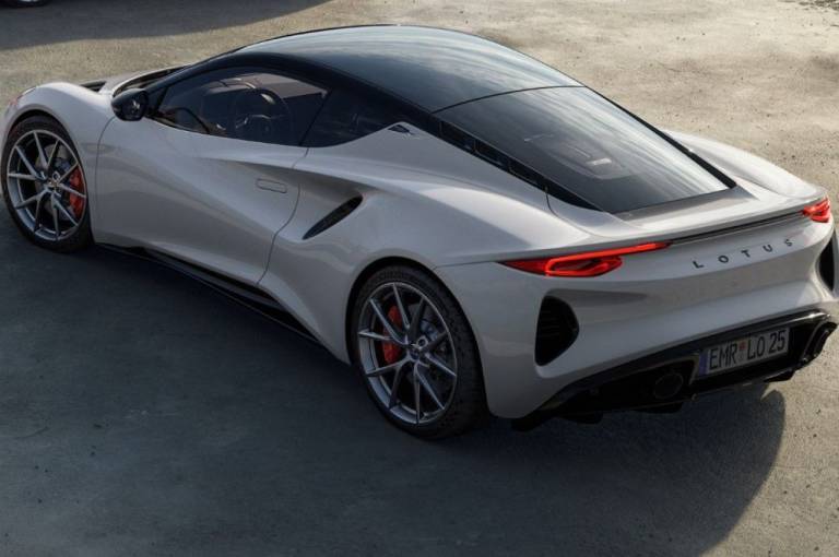 Lotus Emira Turbo SE per il 2025: il 4 cilindri più potente del marchio