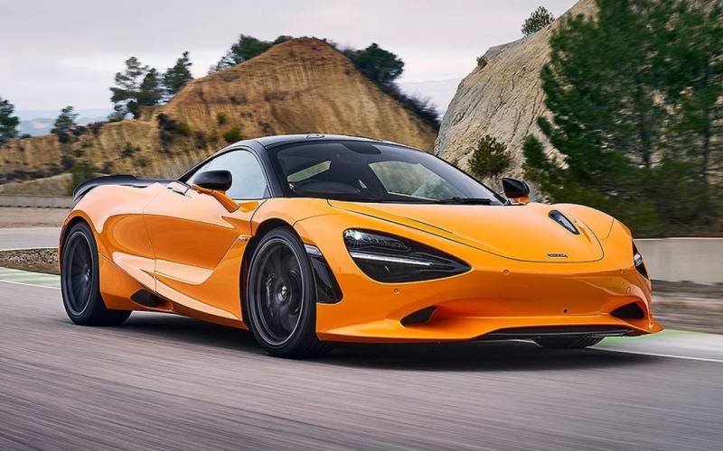 McLaren 750S