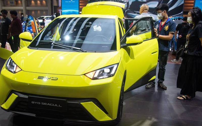 auto elettrica cinese