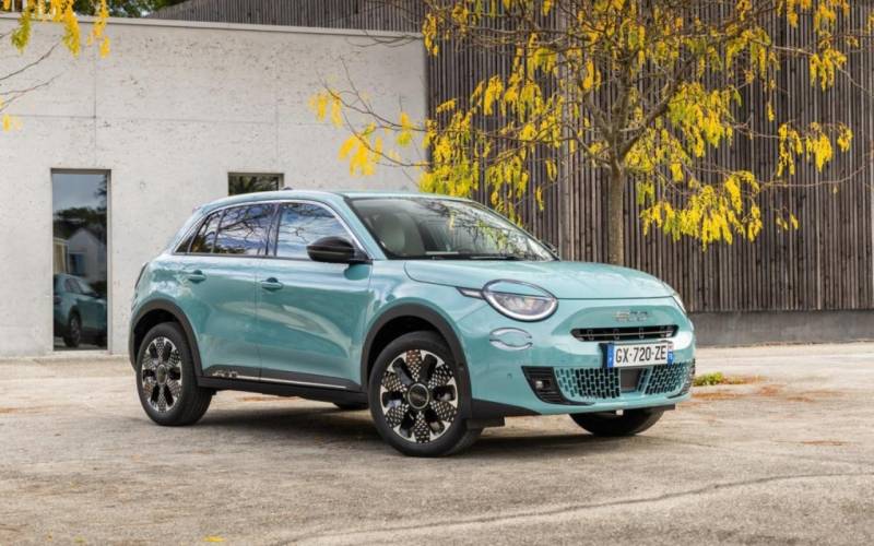 Fiat 600 Hybrid La Prima