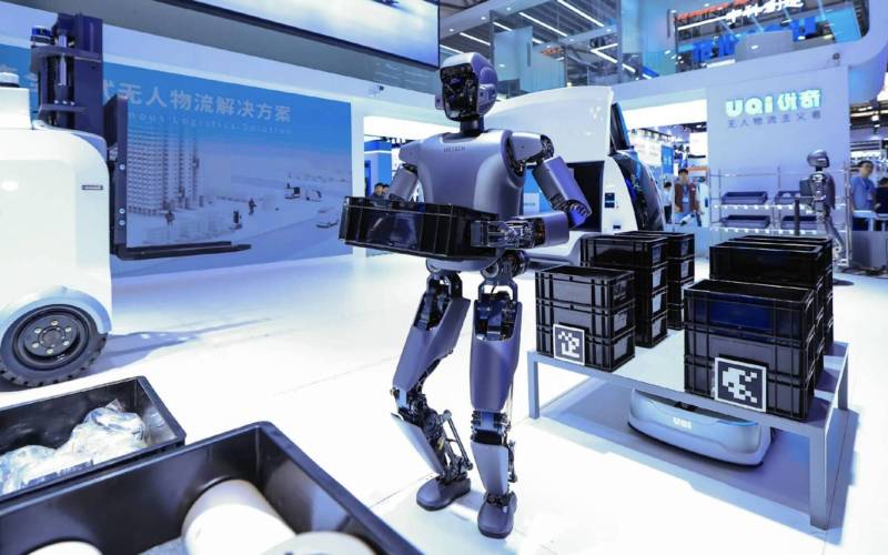 Robot umanoidi del gigante auto cinese BYD