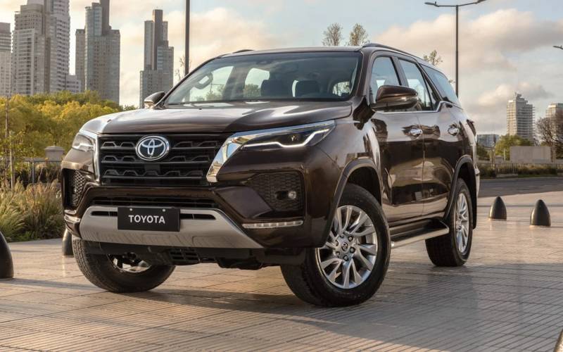 SUV Toyota