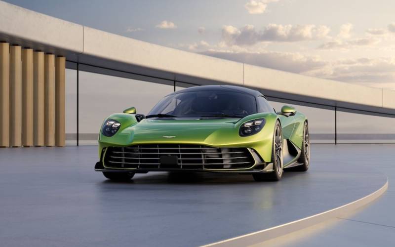 Aston Martin Valhalla