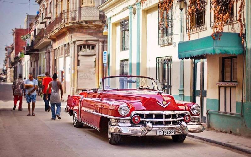 cadillac-de-ville-1952