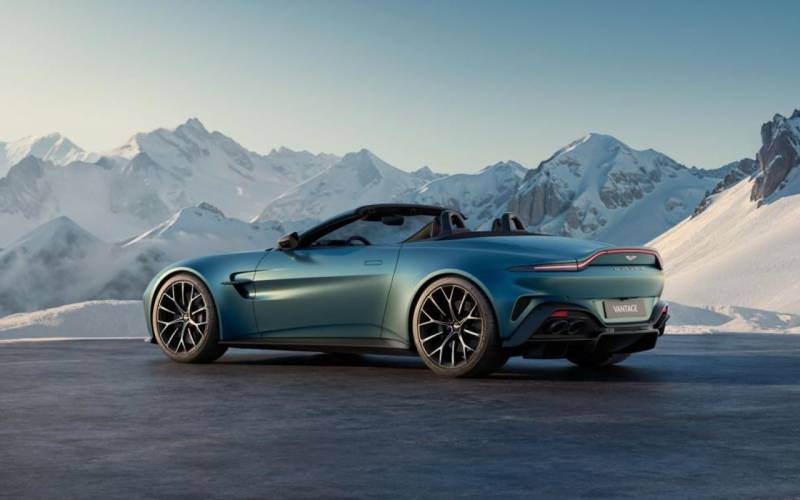 aston martin vantage roadster