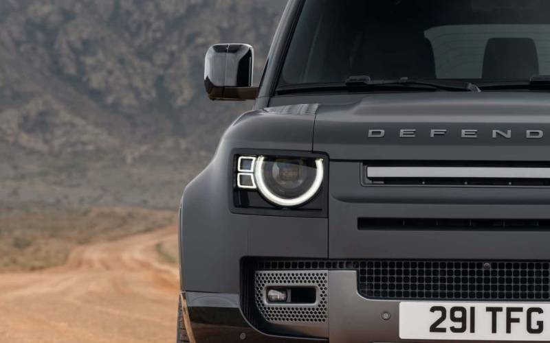 Land Rover Defender 2024