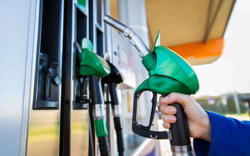 Ecco perché il prezzo della benzina vola in Italia in questi giorni.