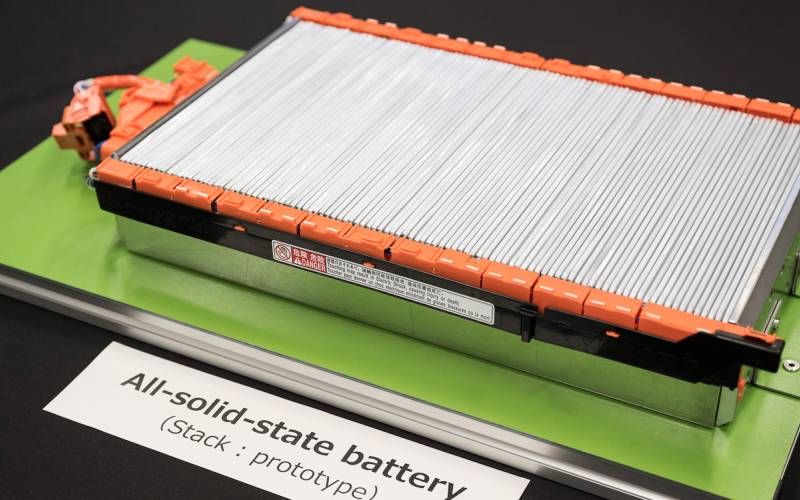 All-solid-state-battery-prototype-Toyota-REL