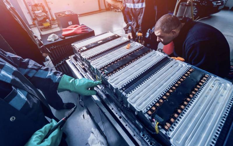 Denaro Ue alle Gigafactory asiatiche che inquinano in Europa