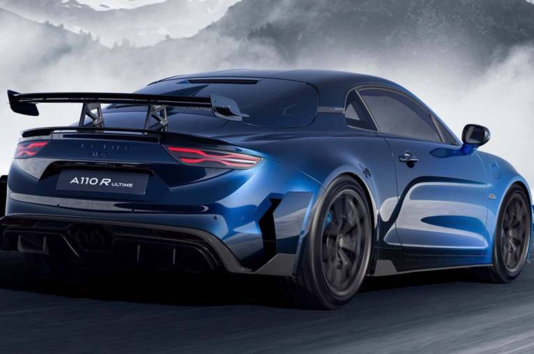 Alpine A110 R Ultime, la sportiva francese è più veloce di una Porsche 911 Turbo S