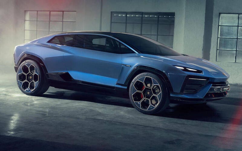 C’è solo un soluzione per far impallidire i cinesi con le loro full electric: una BEV di extra lusso con powertrain impressionante.