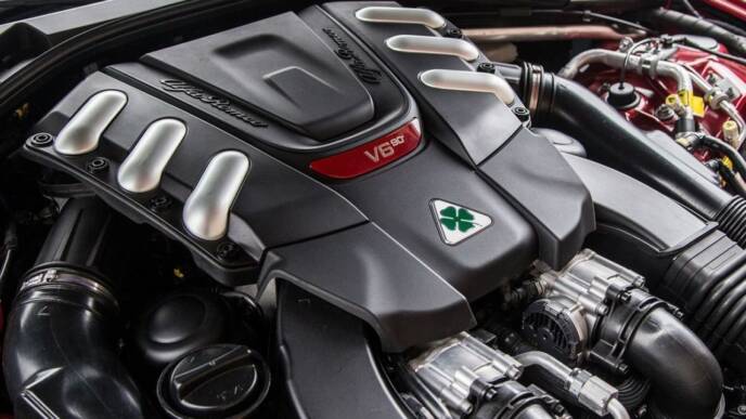 alfa romeo quadrifoglio