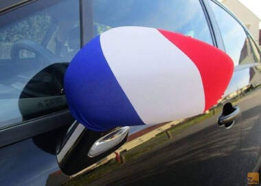 Dopo i deputati, anche i senatori francesi hanno votato a favore di un allentamento degli obiettivi del Green Deal. 
