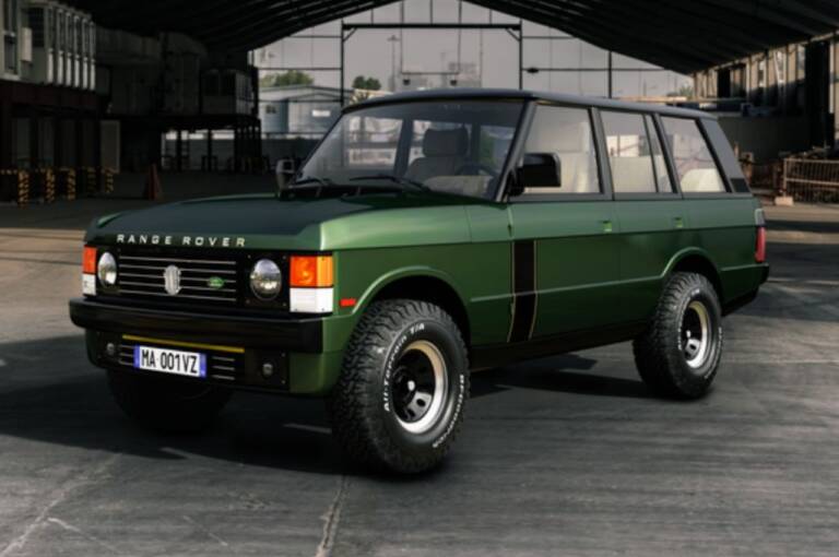 La classica Range Rover rinasce a Maranello in versione restomod