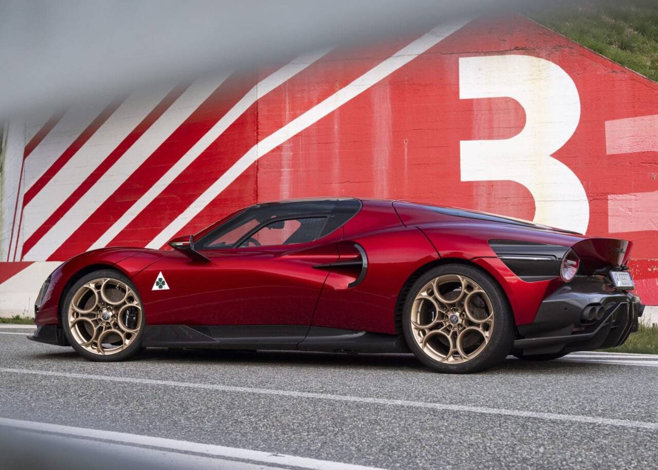 Alfa Romeo 33 Stradale