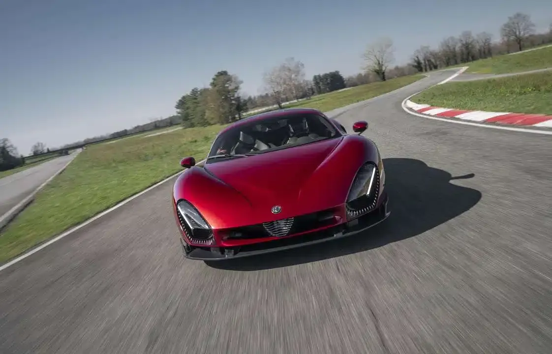 Alfa Romeo 33 Stradale