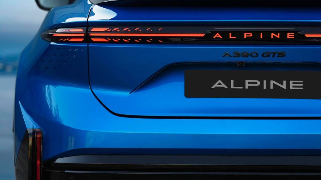 Alpine A390