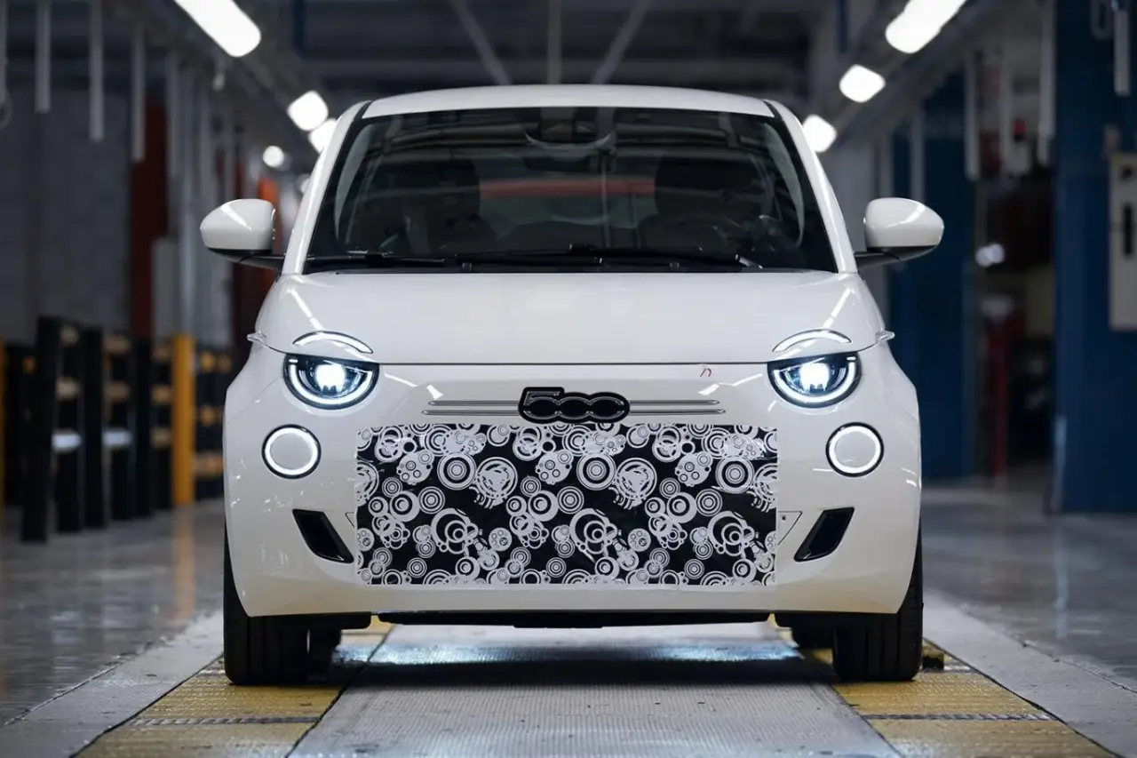 Fiat 500 ibrida