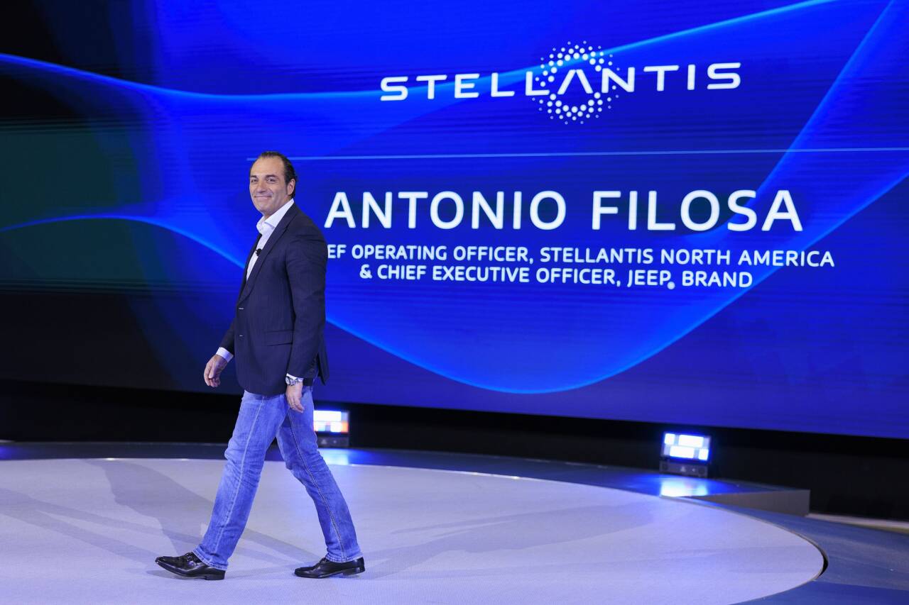 possibile ceo stellantis antonio filosa