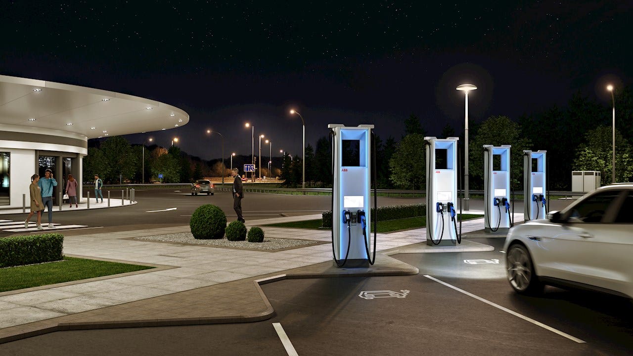 Auto elettrica, Italia Cenerentola d’Europa a maggio 2025