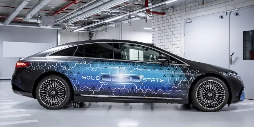 mercedes e factorial per batterie allo stato solido