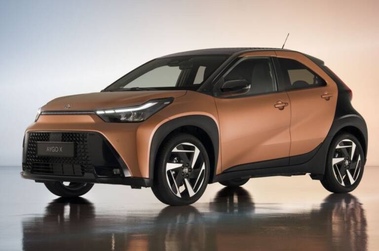 Toyota Aygo X 2025, svelato il restyling: ora più potente e Full Hybrid ...