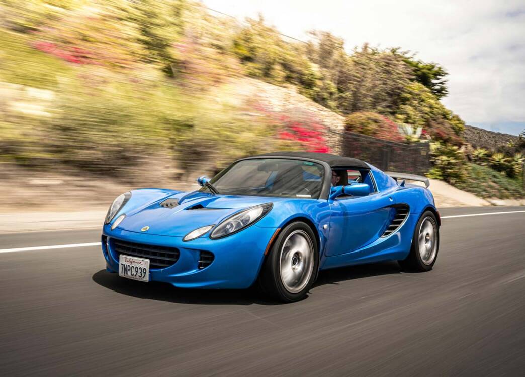 lotus-elise-ice