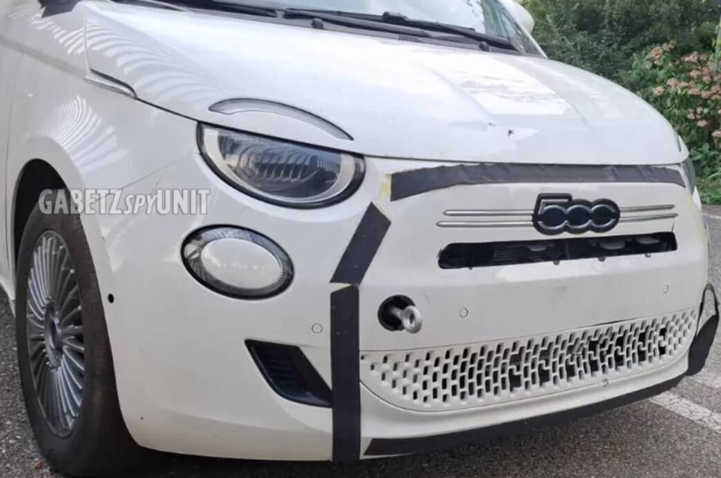 Fiat 500 ibrida foto spia