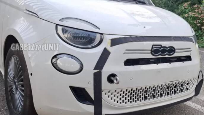 Fiat 500 ibrida foto spia
