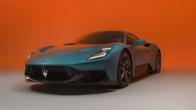 Maserati rosso incubo nel 2024: quanto paga Stellantis per salvarla 