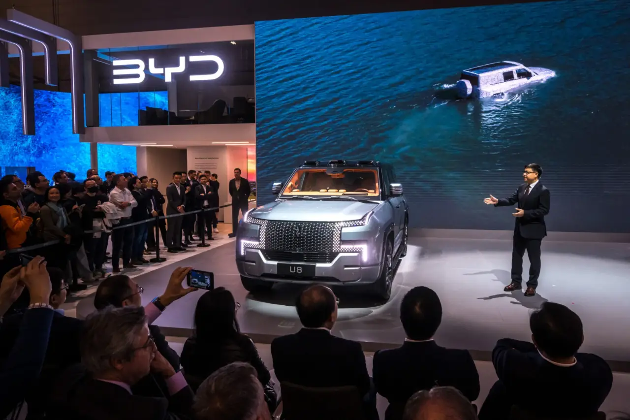 byd u8