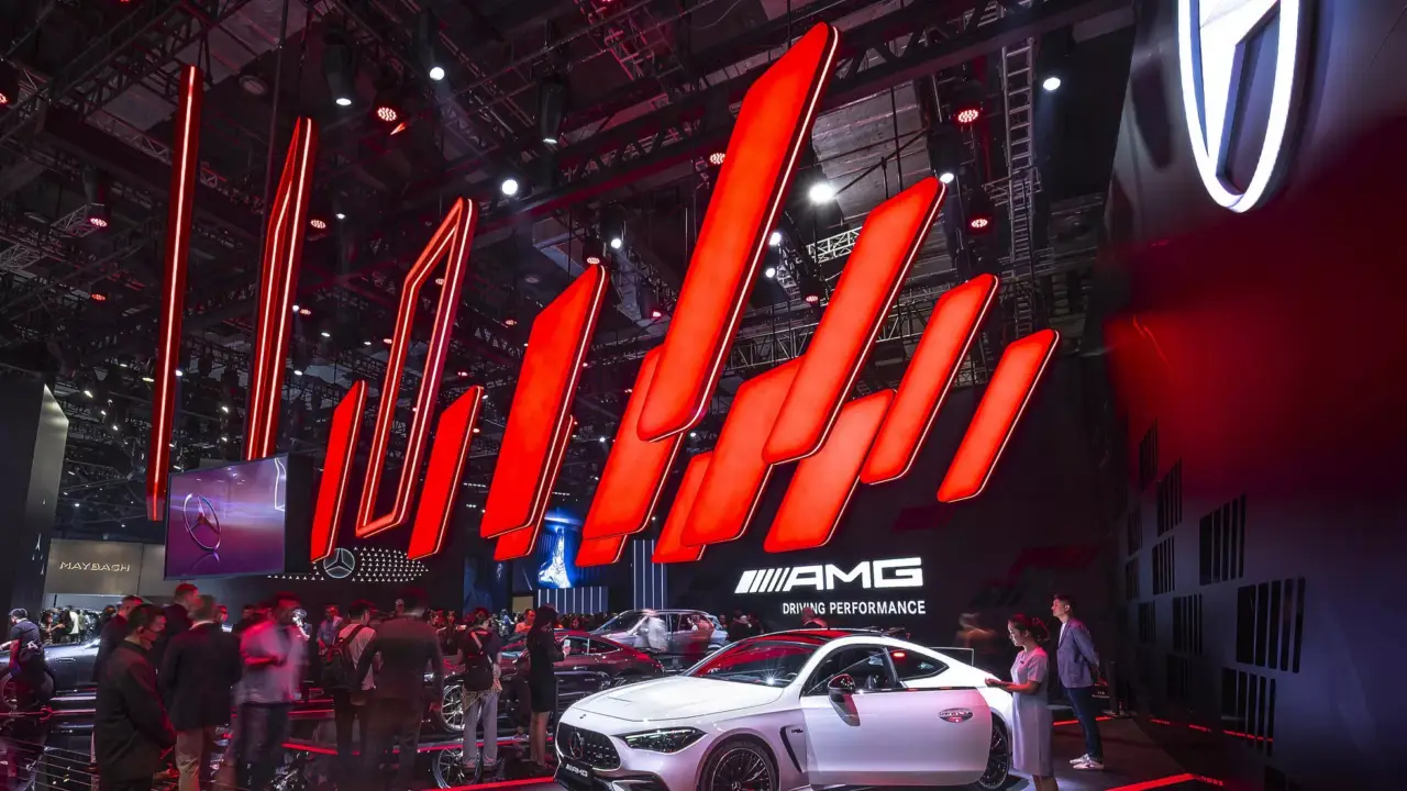 Tassa sulle auto di lusso europee vendute in Cina: guai per i tedeschi e JLR.