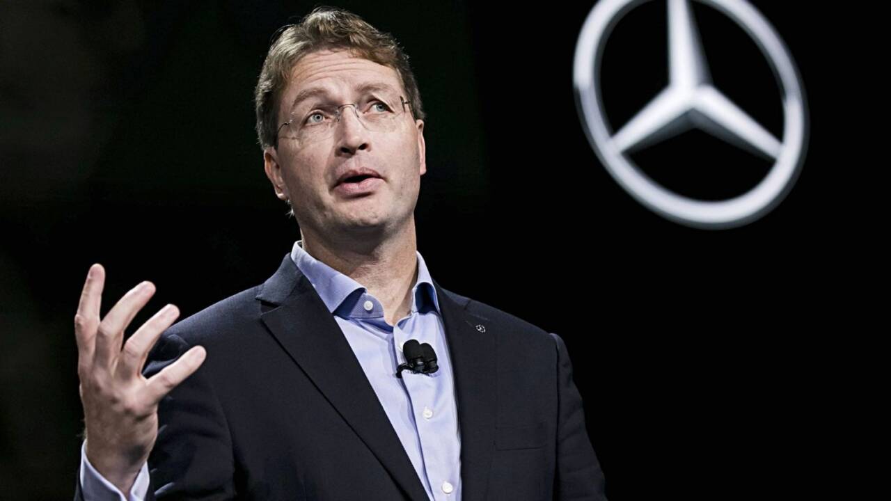 il CEO svedese Mercedes Ola Källenius critica l’UE per il ban termico 2035