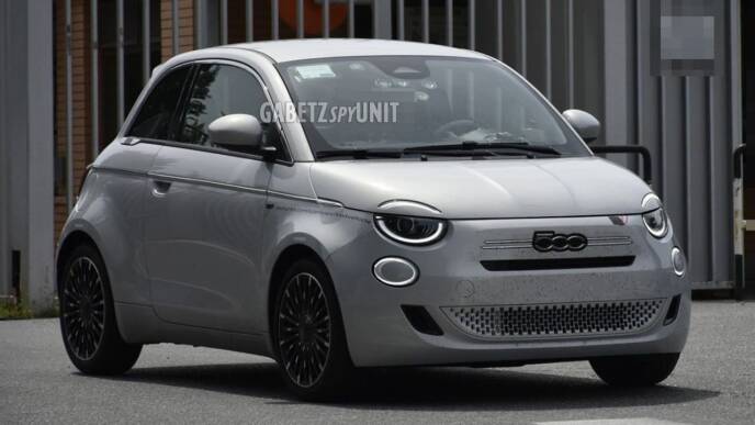 Nuova Fiat 500 Hybrid preserie