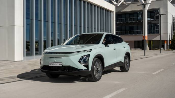 Omoda5_EV_03.jpg