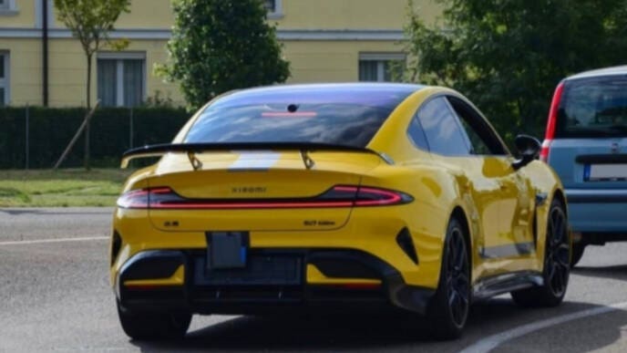 Xiaomi SU7 a maranello