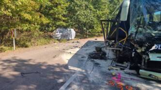 bmw ix3, incidente con bus