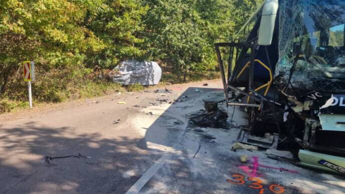 bmw ix3, incidente con bus