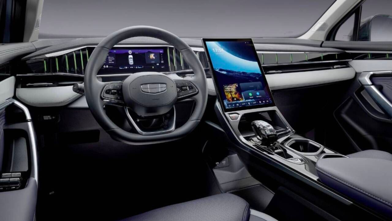 SUV ibrido plug-in Starray EM-i dentro