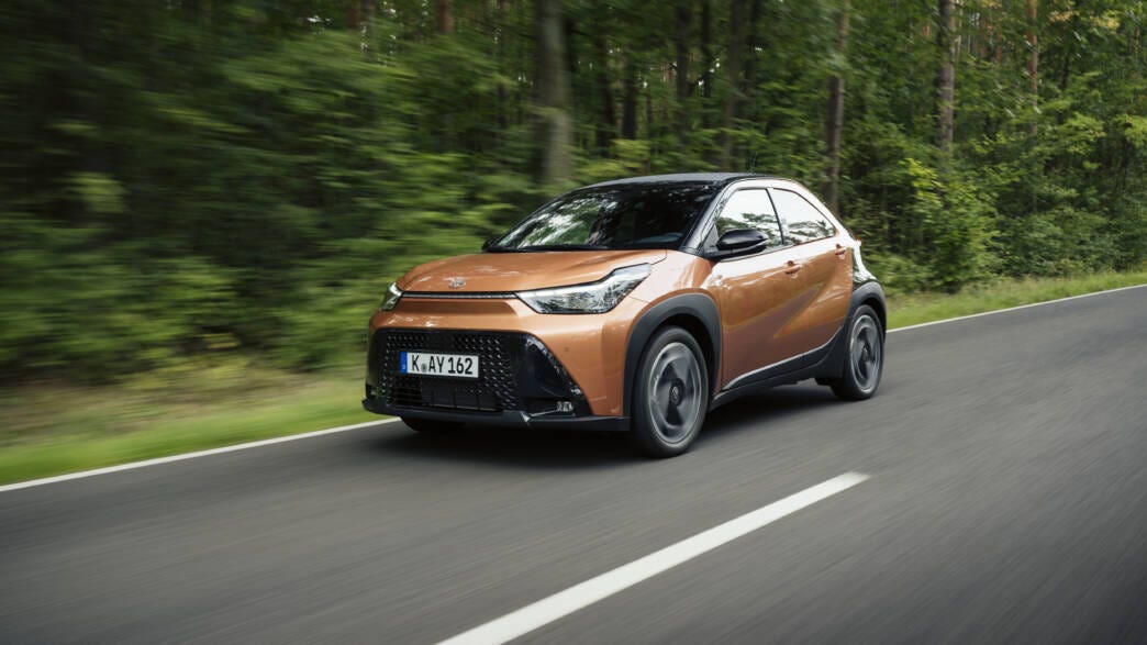 Toyota Aygo X full hybrid 2025
