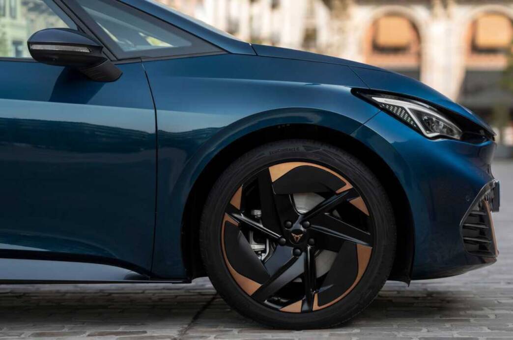 cupra born 2025
