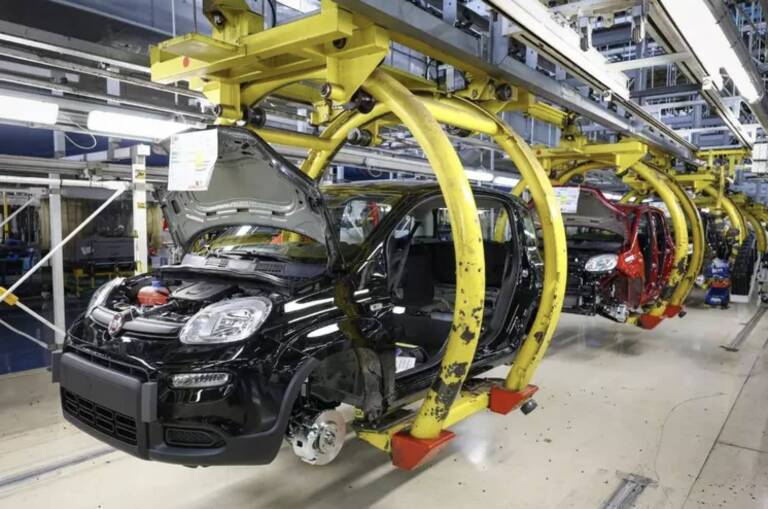 Stellantis investe su Pomigliano: a settembre partono i lavori per i modelli elettrici del 2028