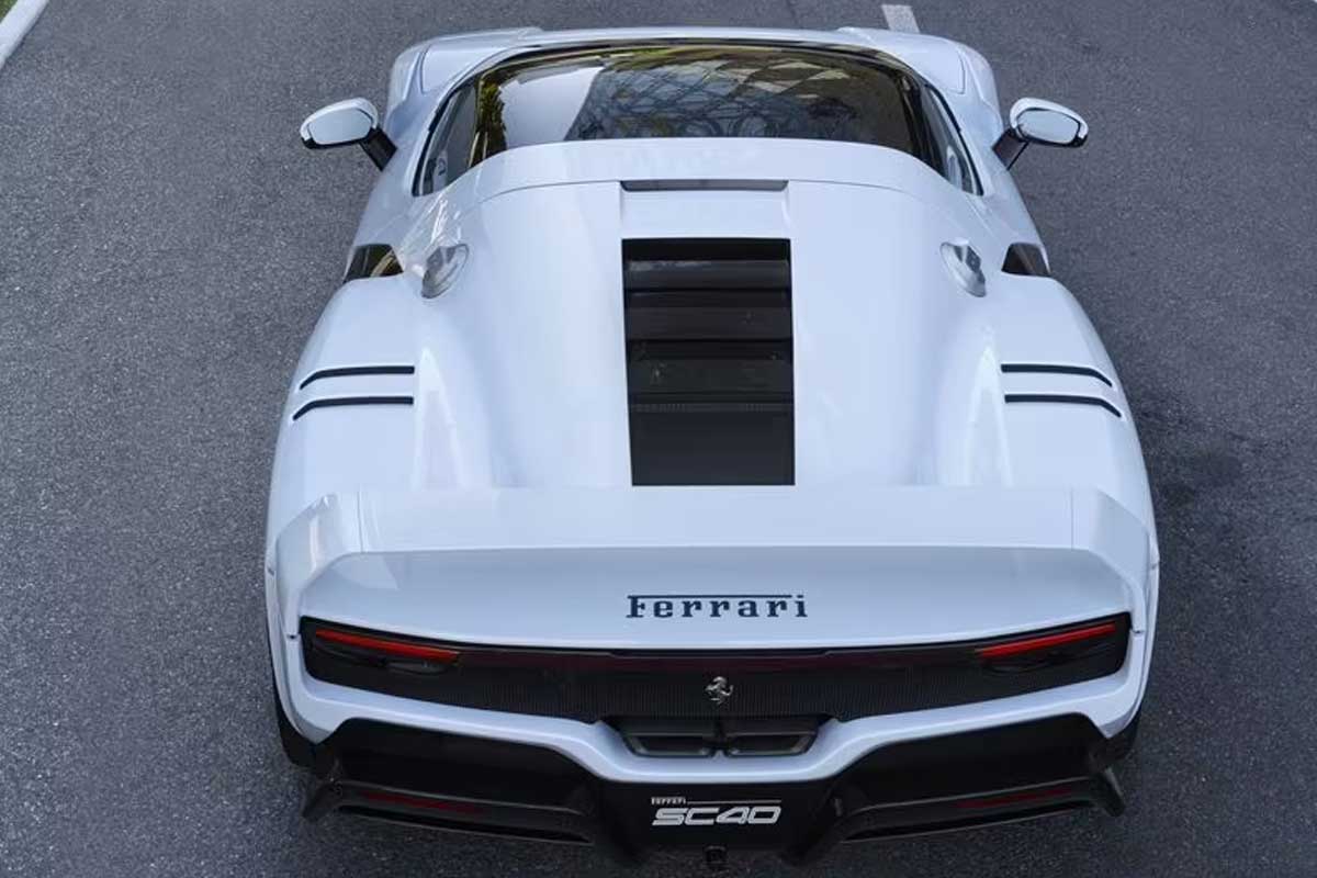 Ferrari SC40